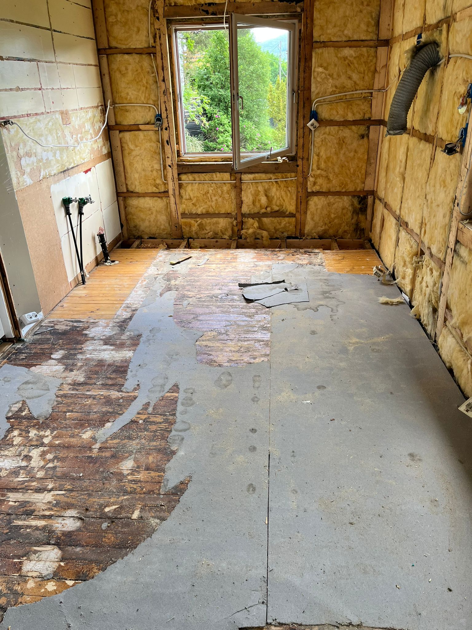 Riving av kjøkkenet